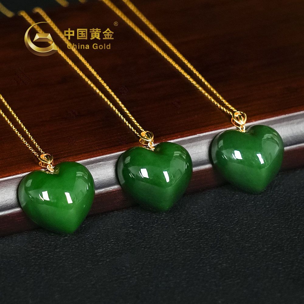 18K Gold Russian Green Nephrite Jade Pendant — Russian jade