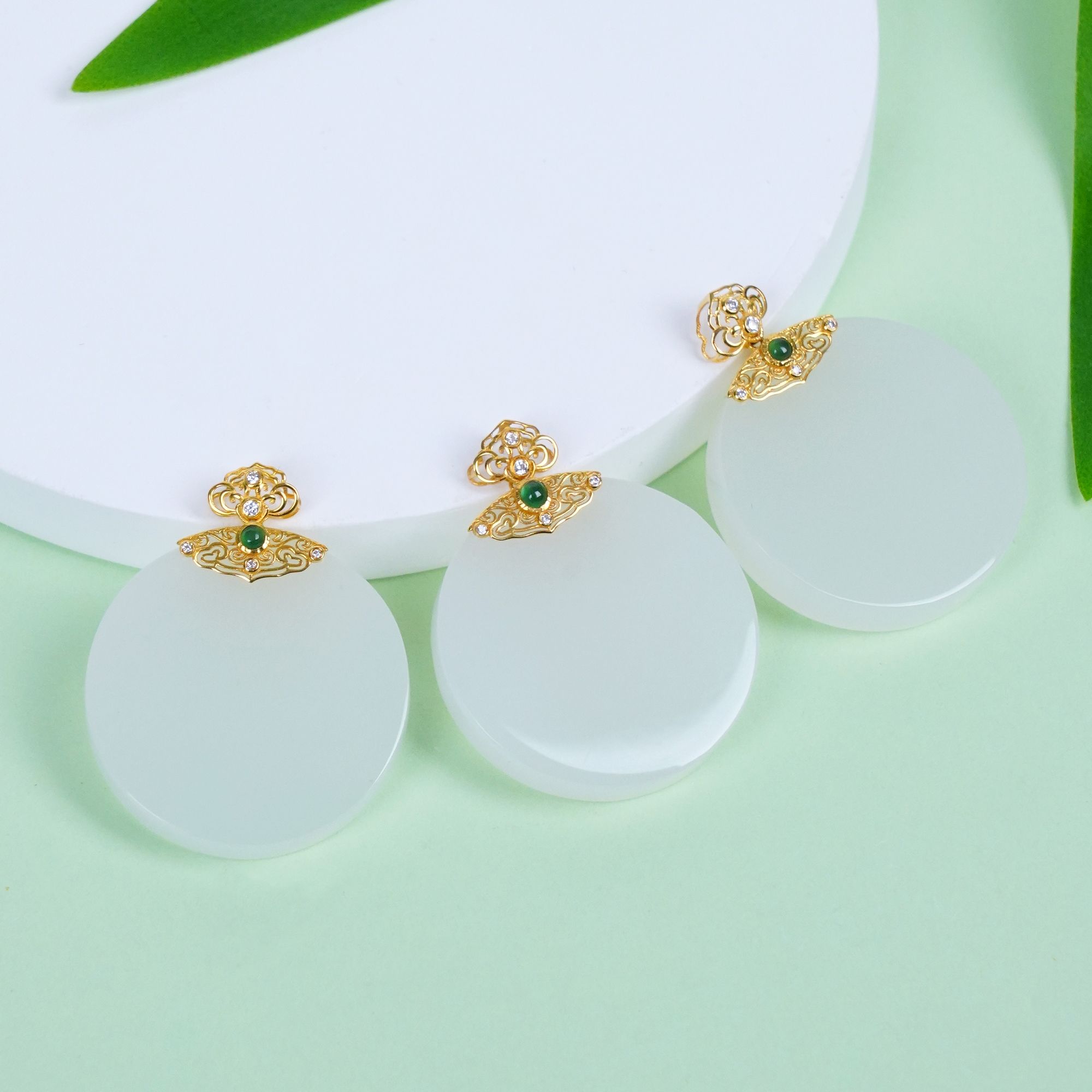 18K Gold Qinghai Hetian Nephrite Jade Pendant — Qinghai jade
