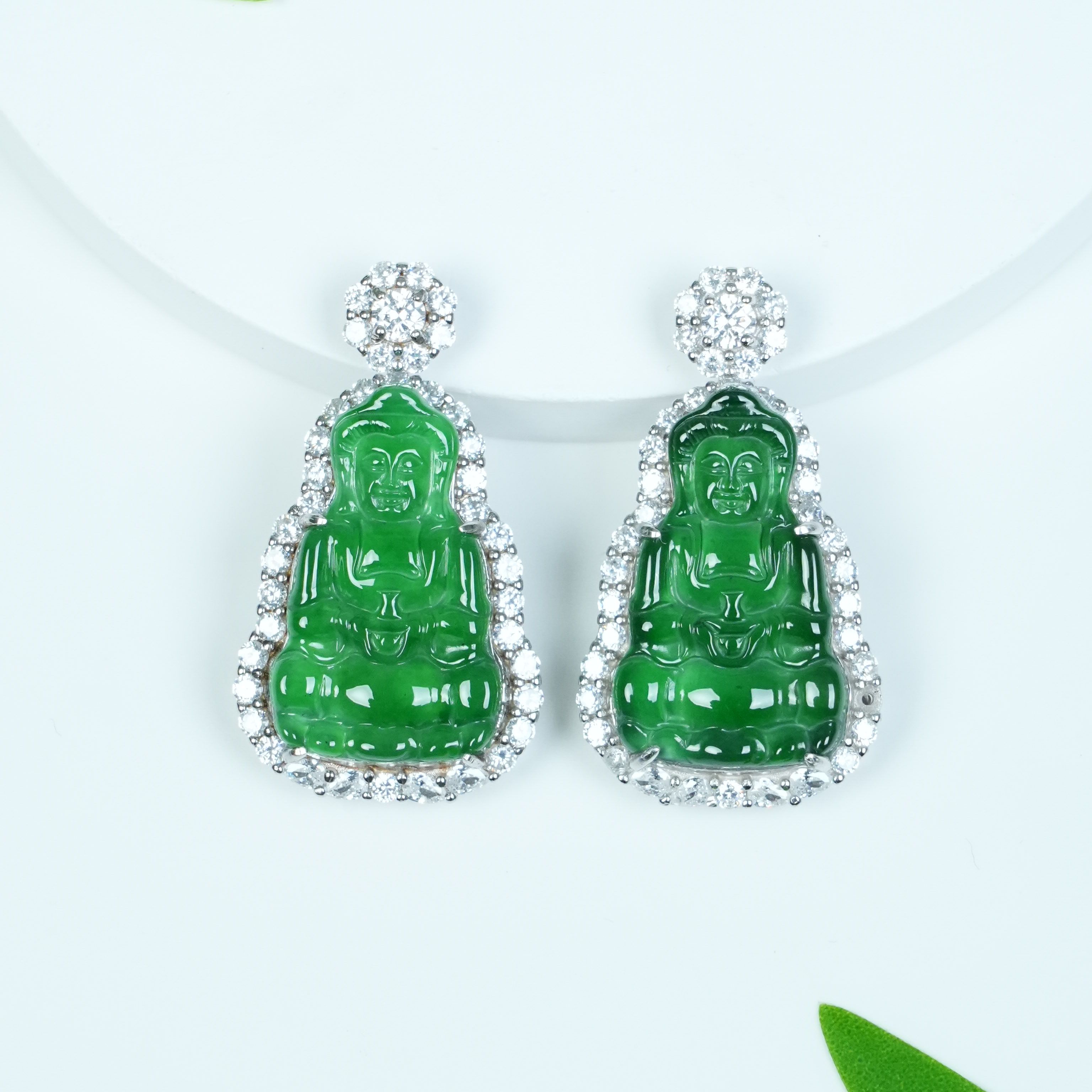 Guatemalan Jadeite Pendant — Guatemalan jade