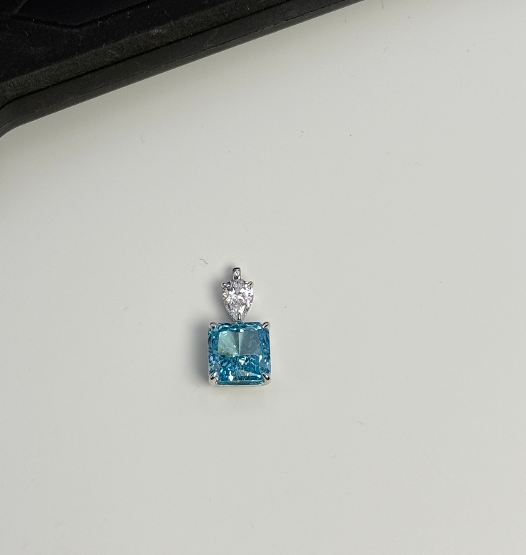 Blue Cubic Zirconia Pendant (chain not included) — cubic zirconia, SKU JW-004