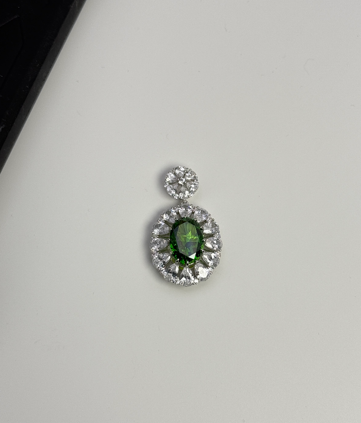 Green Cubic Zirconia Pendant (chain not included) — cubic zirconia, SKU JW-009